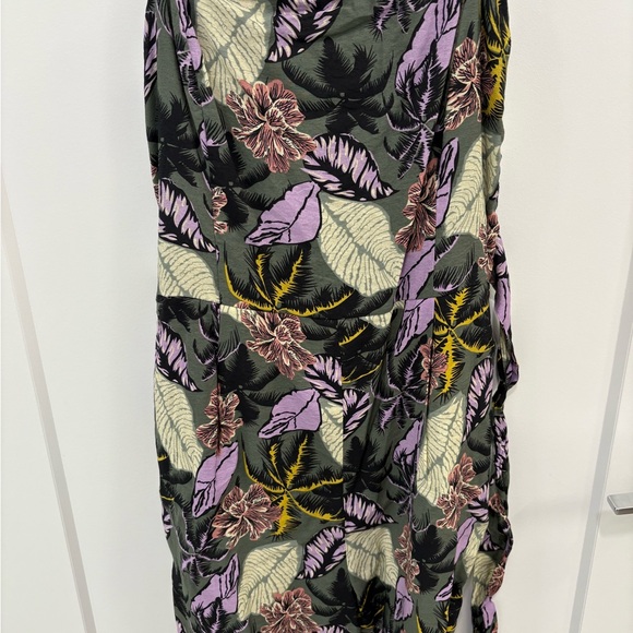 Lush Purple Green Tropical Front Tie Jumpsuit Size Medium - Picture 10 of 12